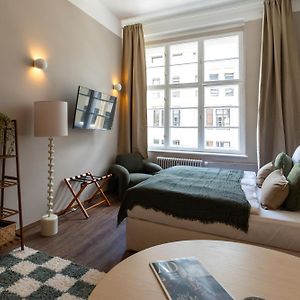 Zimmer mit Kingsize-Bett